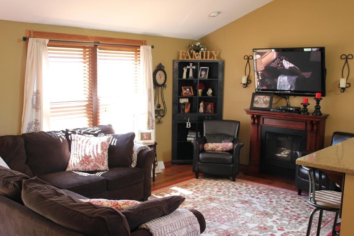 176 Chestnut Ridge Dr - Photo 2 of 21