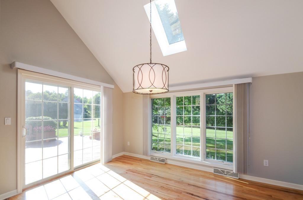 704 W Haddonstone Pl - Photo 3 of 9