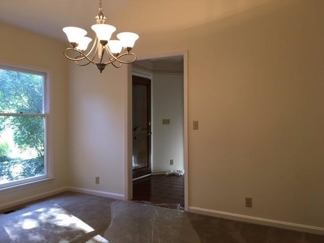 10401 Stone Ct - Photo 3 of 14