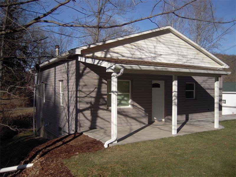 8122 Bull Creek Rd - Photo 2 of 13