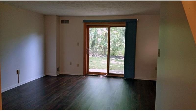 126 Stoney Creek Ct - Photo 3 of 25