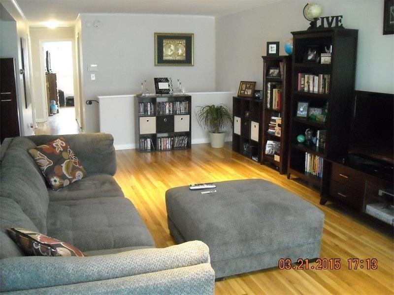 7026 Penn Ave - Photo 3 of 18