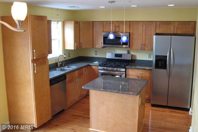 1105 Simsbury Ct - Photo 2 of 24