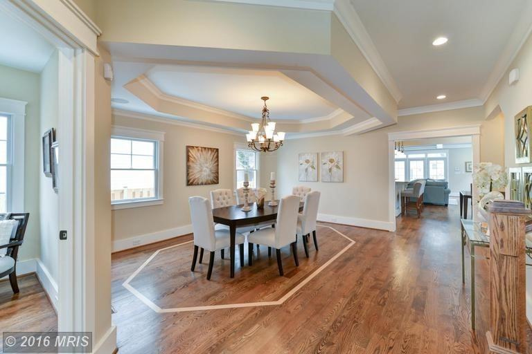 1921 N George Mason Dr - Photo 2 of 29