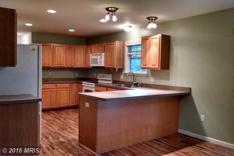 2417 Barclay Rd - Photo 3 of 15