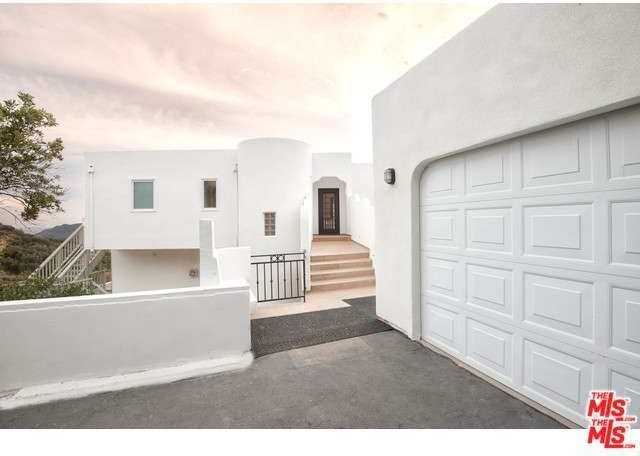 501 Kanan Dume Rd - Photo 2 of 24