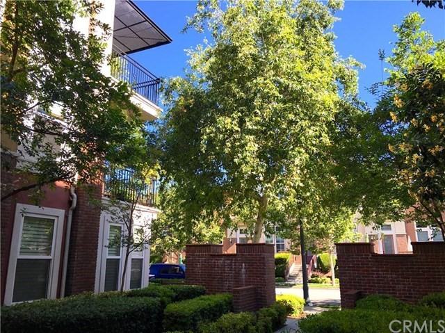 608 W 1st St #10 - Photo 3 of 48