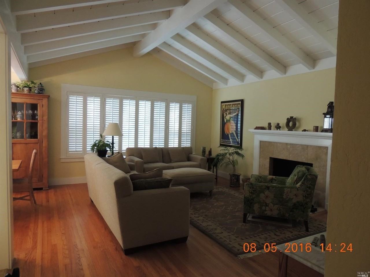 293 N Almenar Dr - Photo 3 of 8