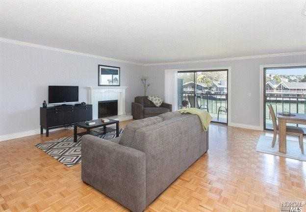 42 Greenwood Bay Dr - Photo 2 of 20