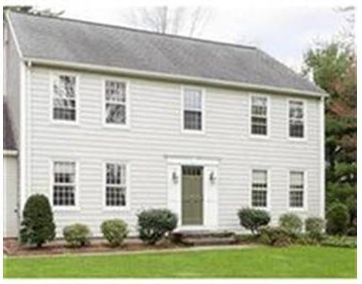 35 Twin Hills Dr - Photo 2 of 21