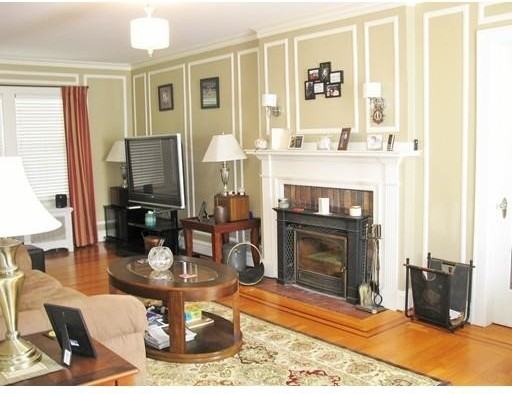 22 Longfellow Rd - Photo 3 of 24