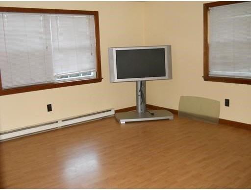 9 Chestnut St #14 - Photo 3 of 5