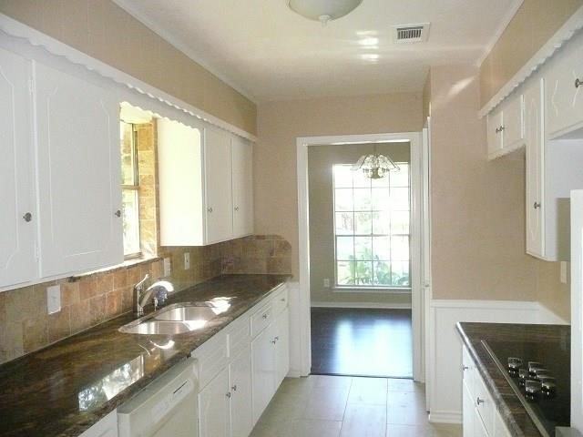 3212 Sherrye Dr - Photo 2 of 14