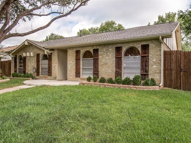 941 Mossvine Dr - Photo 2 of 25