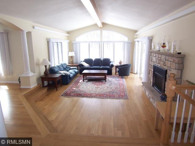 230 Marie Ave W - Photo 2 of 13