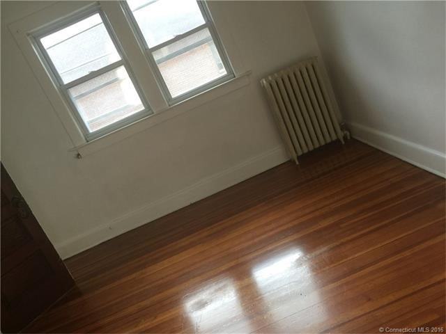 36 Merrill St - Photo 3 of 9