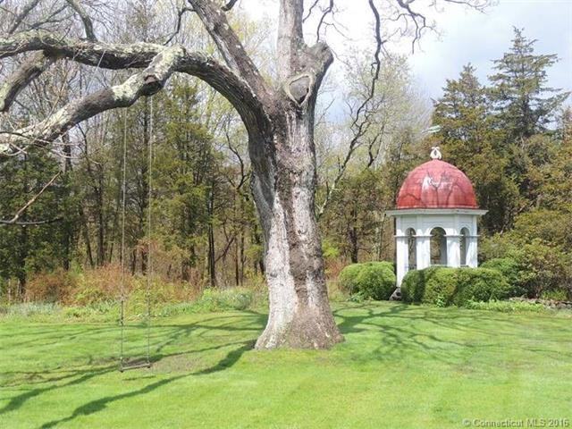 29 Fairground Rd - Photo 3 of 22