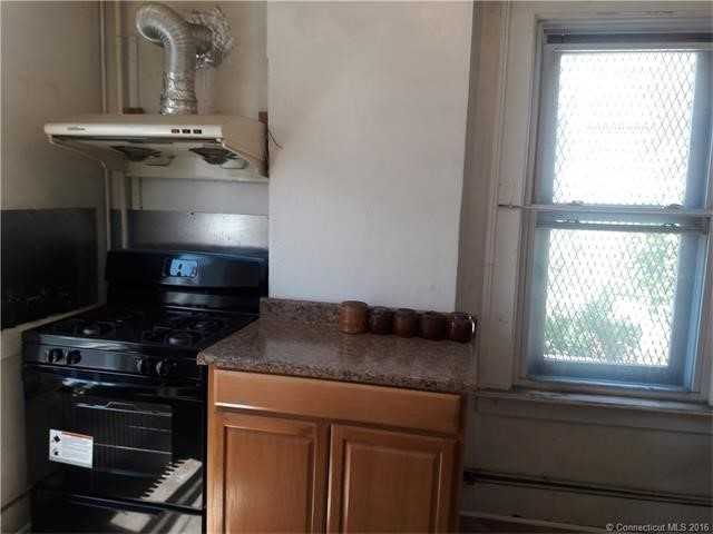 140 Howe St #2ndFL - Photo 3 of 11