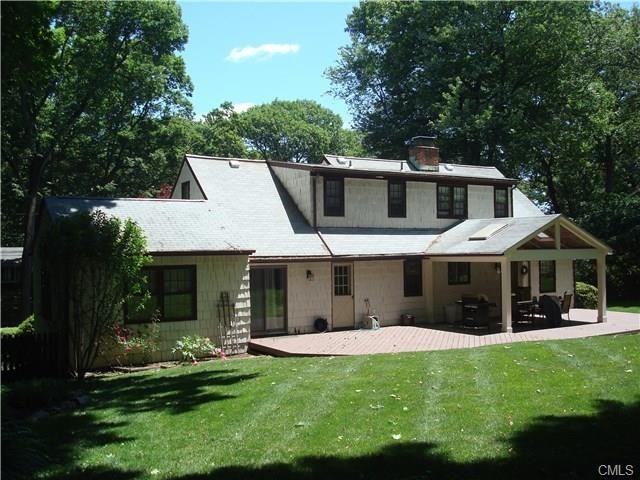 17 Bayberry Ln - Photo 2 of 25