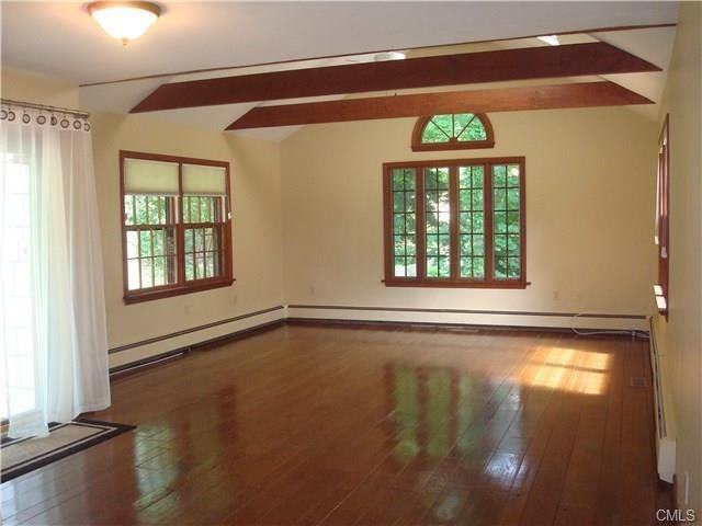 17 Bayberry Ln - Photo 3 of 25