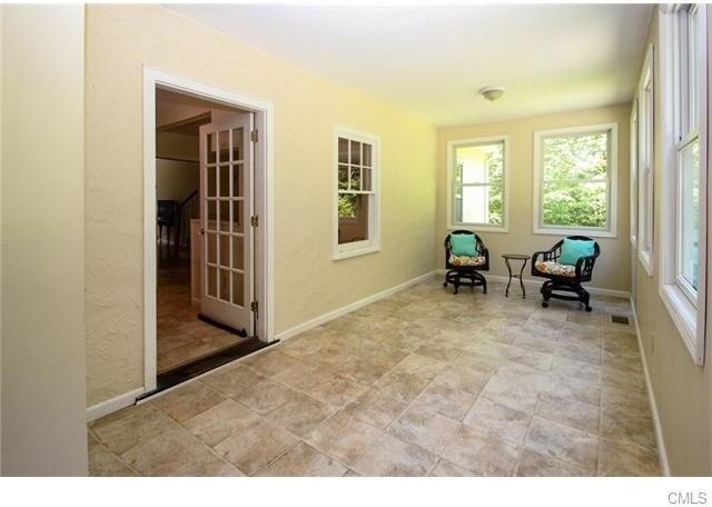 65 Tolstoy Ln - Photo 3 of 23