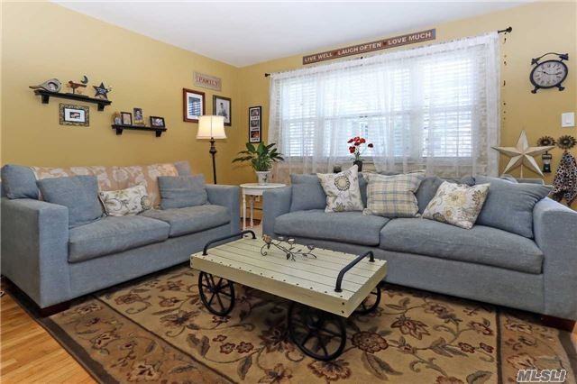 4732 Wilshire Ln - Photo 3 of 12