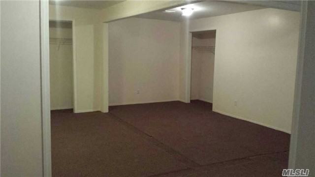 4 Canterbury Ct - Photo 2 of 6