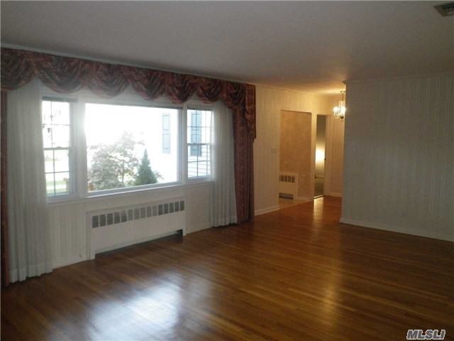 84 Clinch Ave - Photo 2 of 17