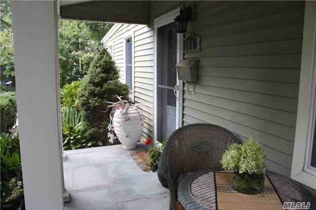 106 14th Ave - Photo 2 of 14