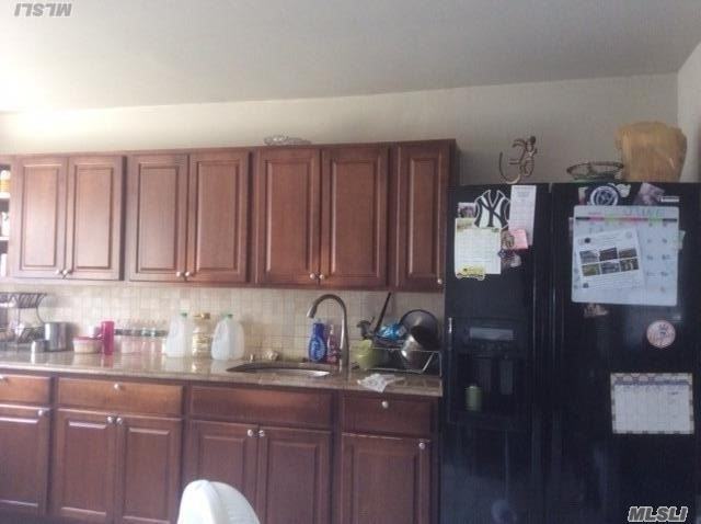 7 Marshall St - Photo 2 of 10