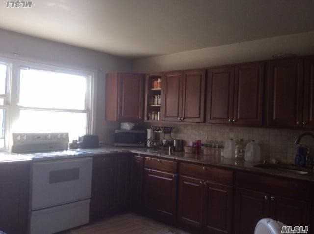 7 Marshall St - Photo 3 of 10