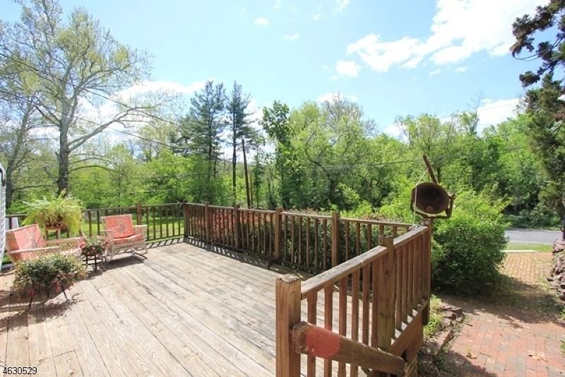 13 Mill Ln - Photo 2 of 10