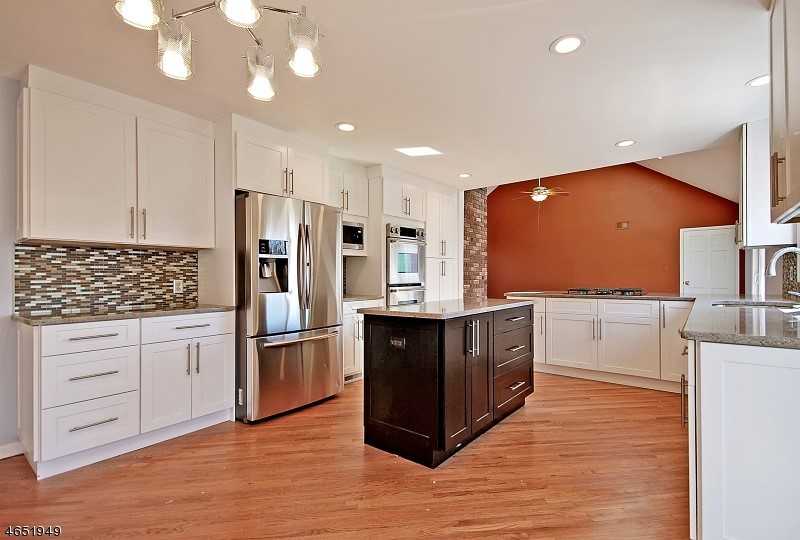 1 Lightfield Rd - Photo 3 of 4