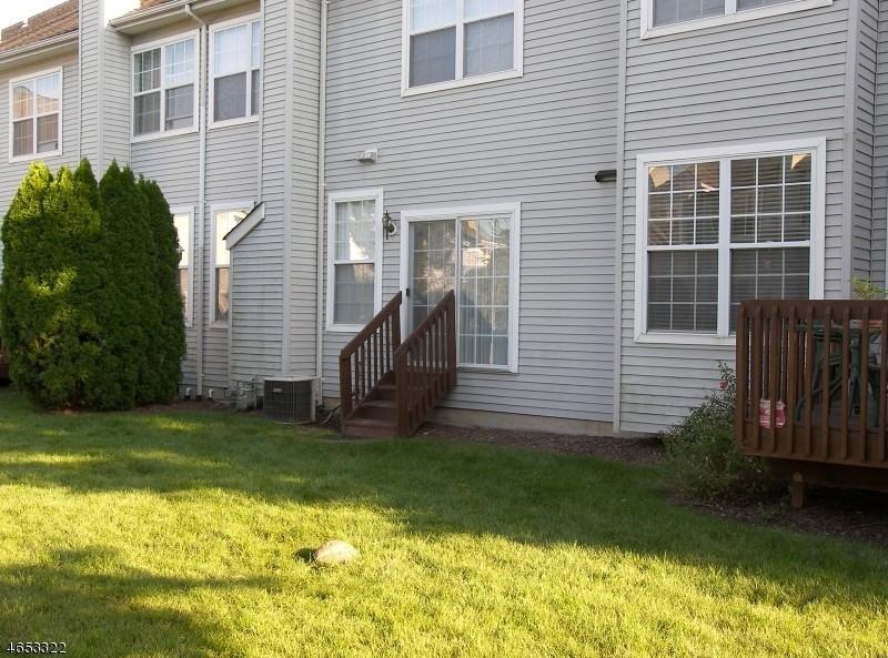 53 Gordon Cir - Photo 2 of 21