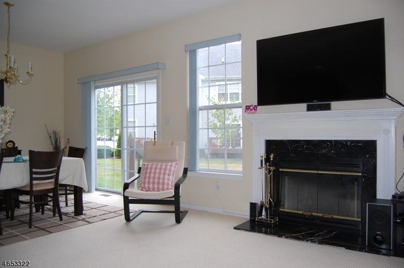 53 Gordon Cir - Photo 3 of 21