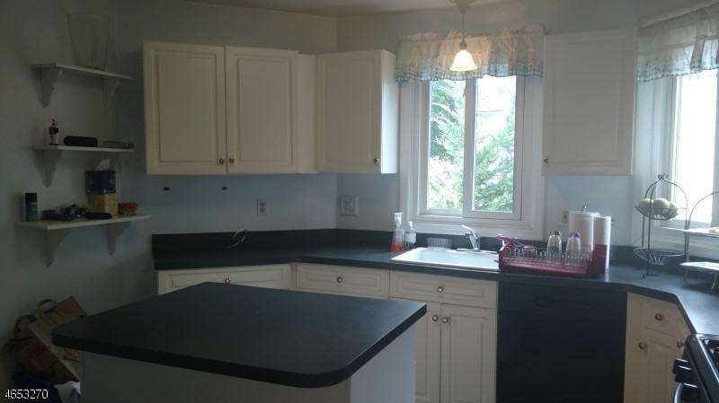 227 Prospect St - Photo 3 of 13