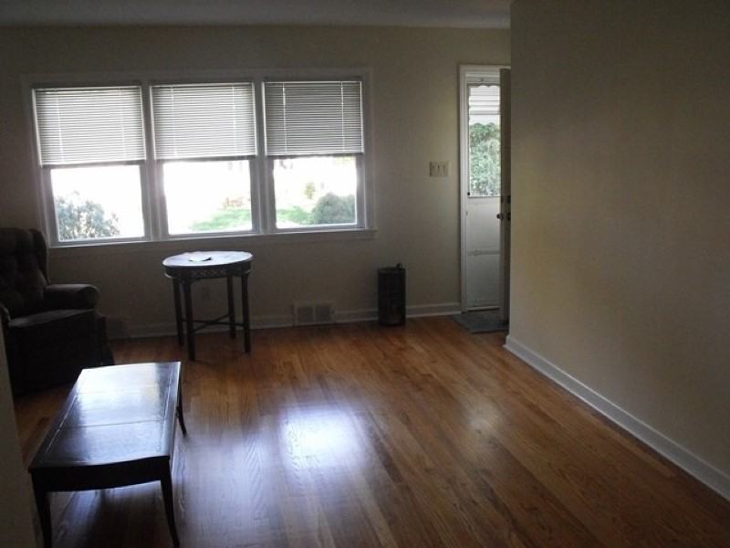 20 Washington Pl - Photo 3 of 10