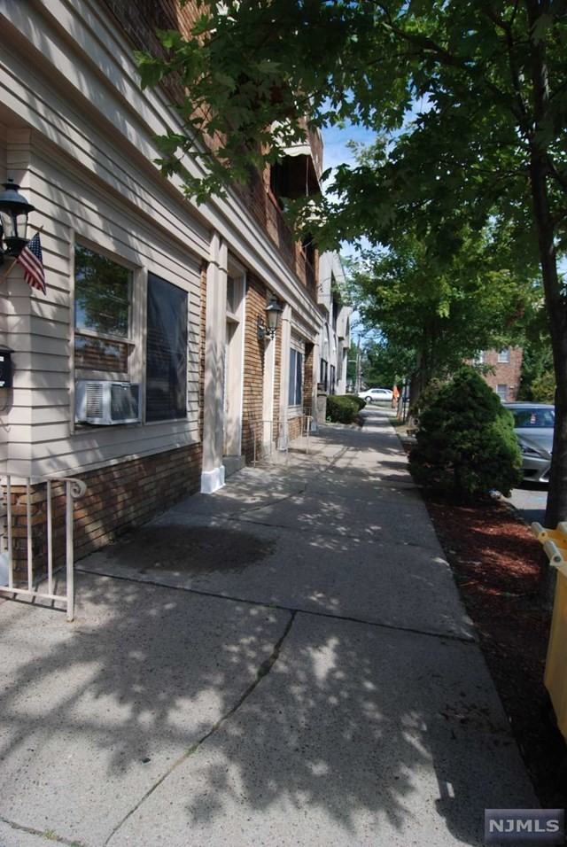 18 Emerson Plaza W #1 - Photo 2 of 17