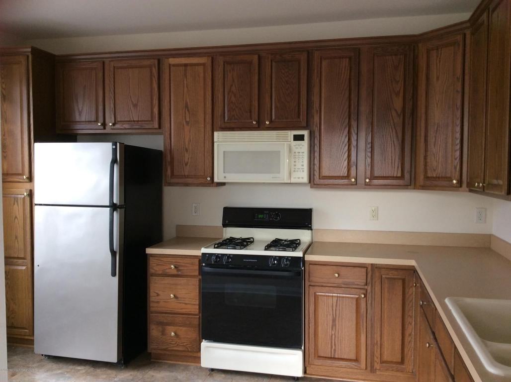 569 St Andrews Pl - Photo 3 of 14