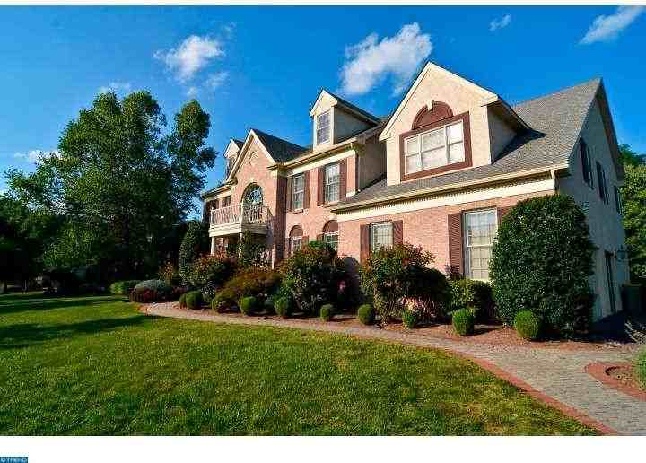 1140 Pileggi Ct - Photo 2 of 25
