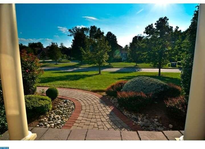 1140 Pileggi Ct - Photo 3 of 25
