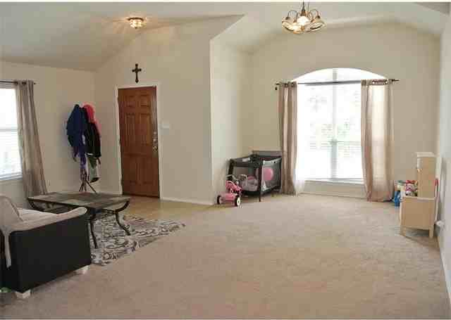 1265 Rainbow Parke Dr - Photo 2 of 23