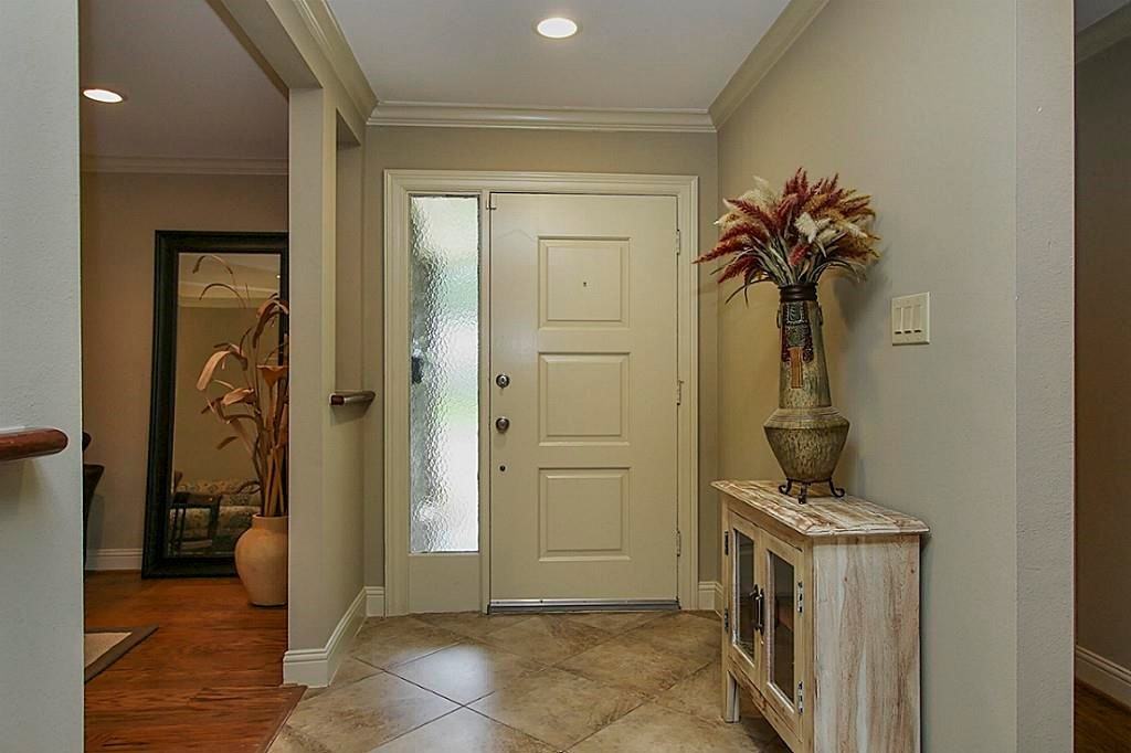 5827 Yarwell Dr - Photo 3 of 32