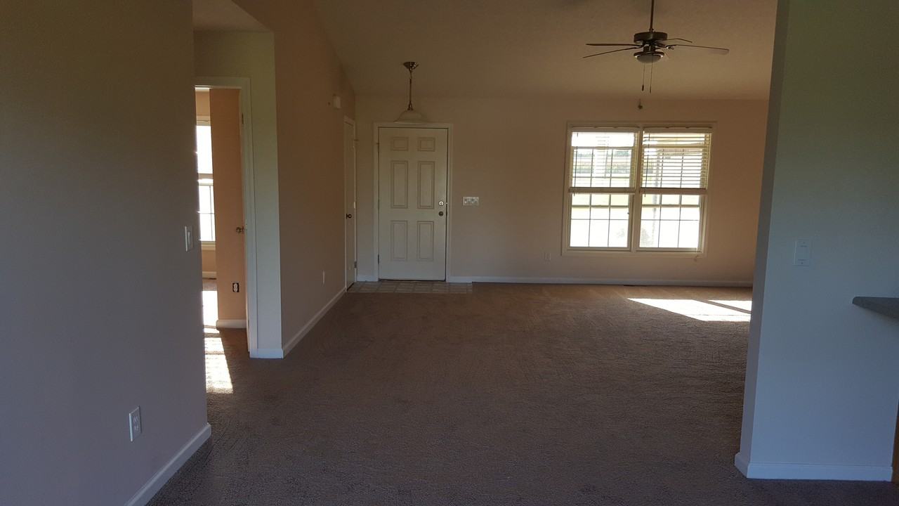 6285 State Route 201 - Photo 2 of 5