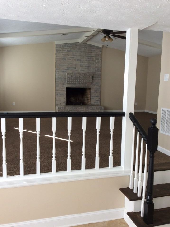 1318 Temple Johnson Rd - Photo 2 of 7