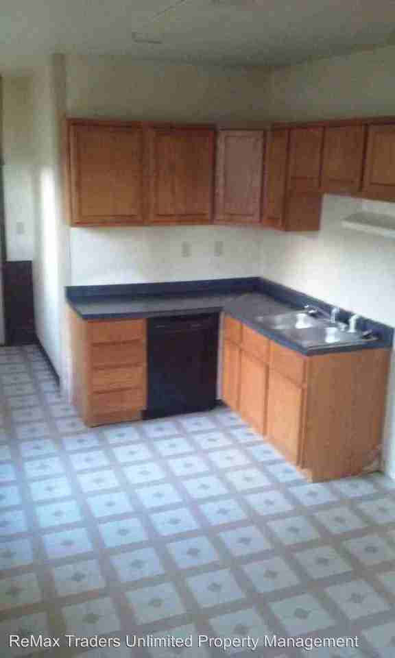 2003 W Moss Ave - Photo 2 of 11
