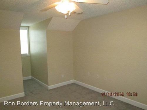 1402 Coxstill Rd - Photo 3 of 10