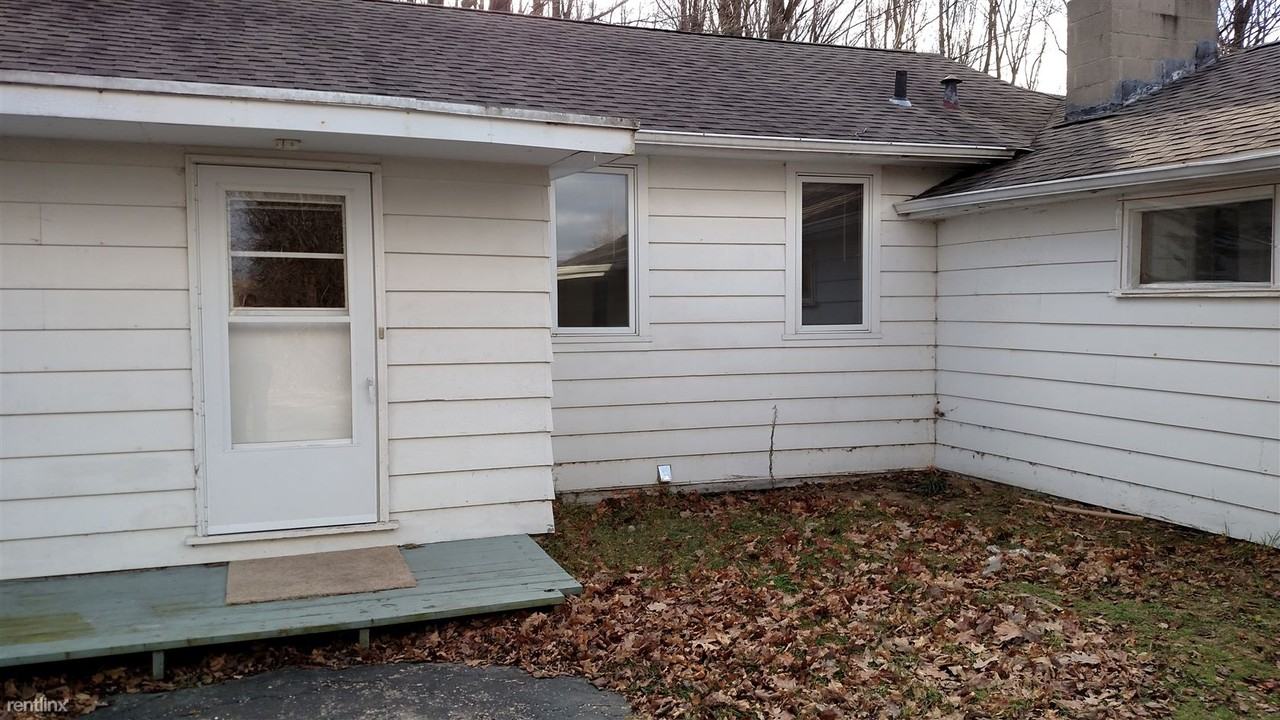 510 E Remus Rd - Photo 2 of 6