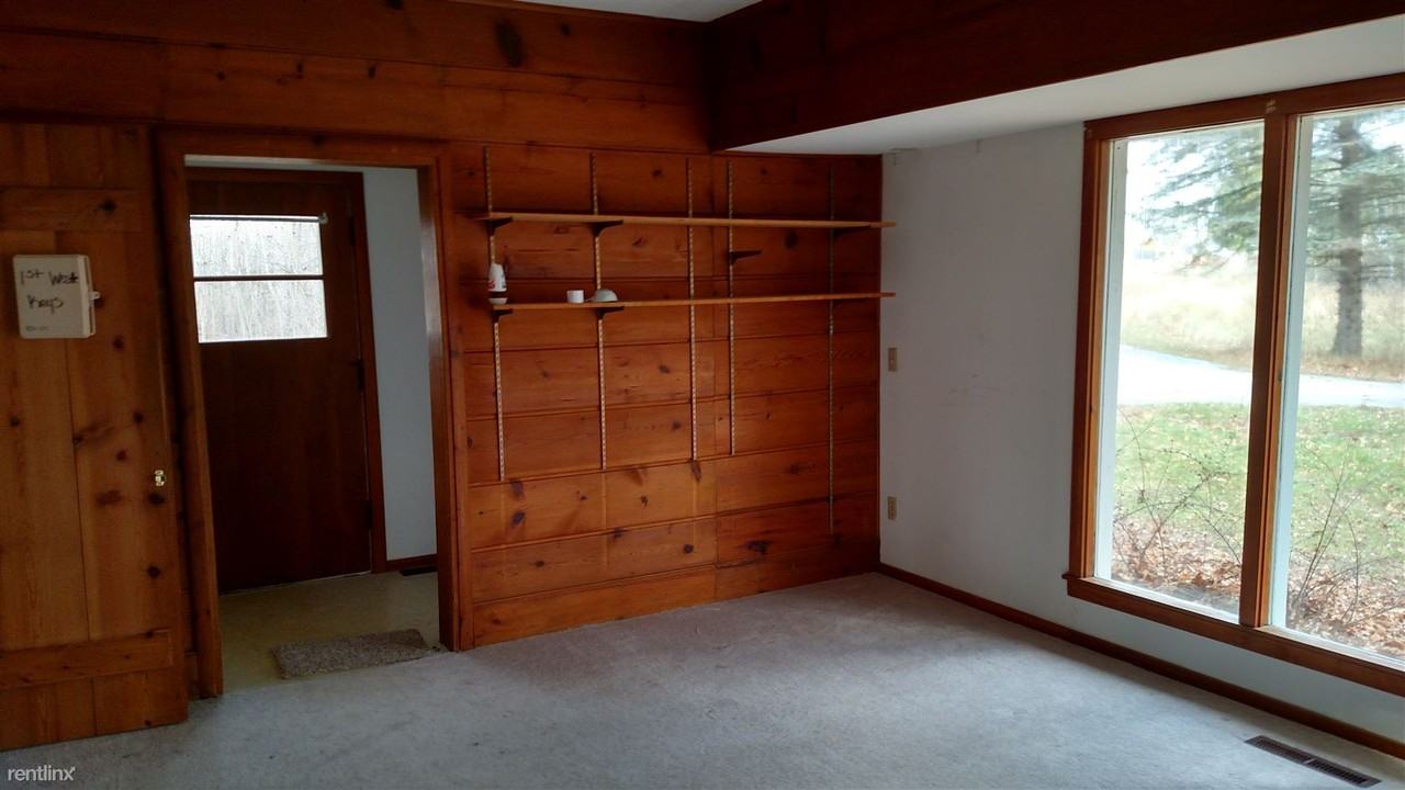 510 E Remus Rd - Photo 3 of 6