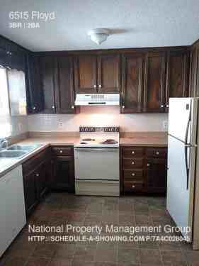 6515 Floyd St - Photo 3 of 10